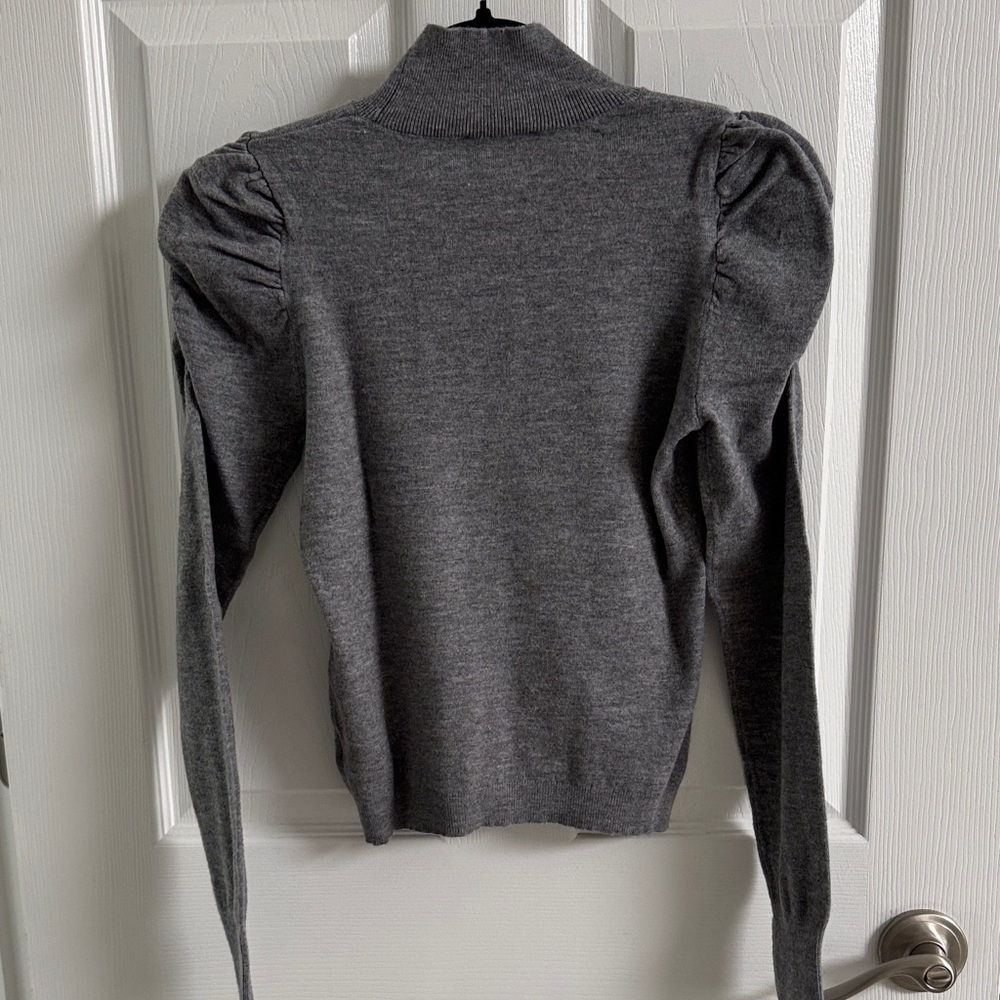 Express Gray Women's Sweater - Picture 6 of 6